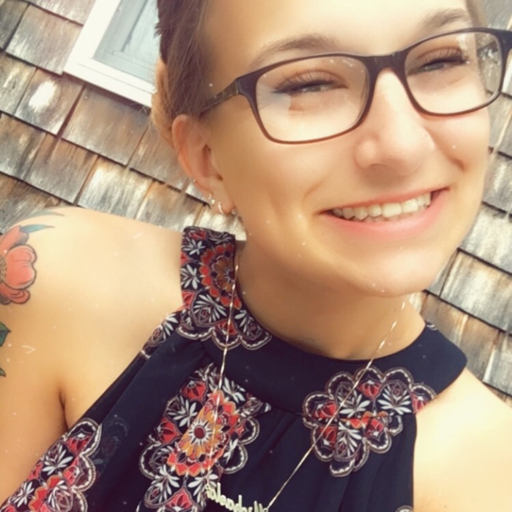 Meet your Posher, Michaela